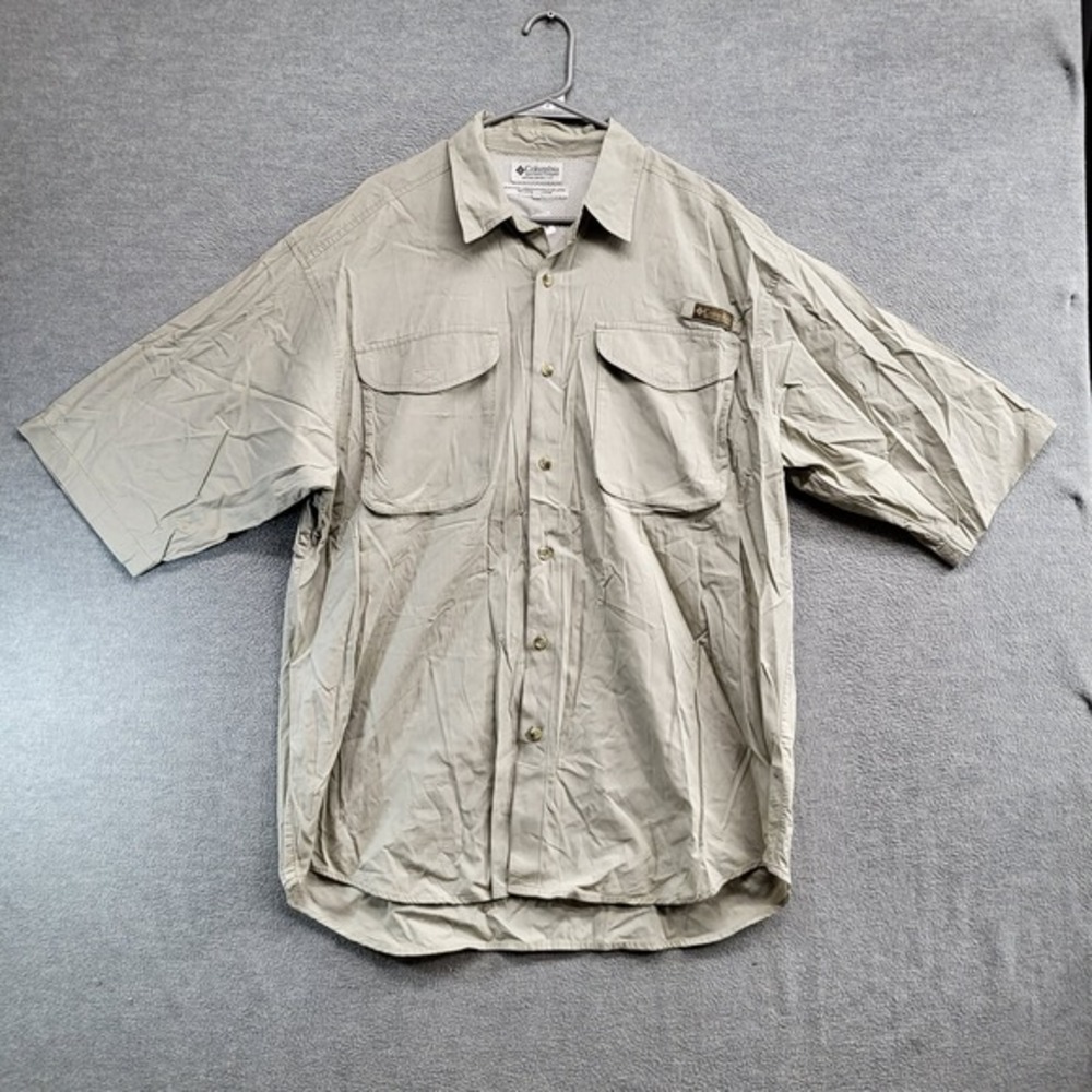 Columbia Men Button Up Shirt Large Beige Mesh Vent Back Pocket Fishing Outdoor